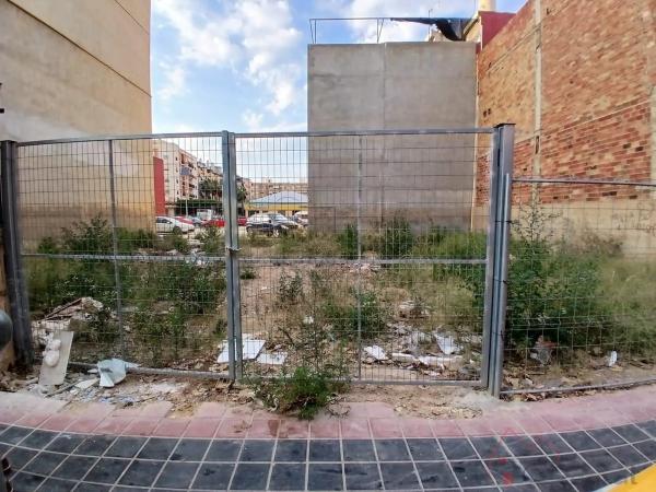 Terreno en avenida Blasco Ibáñez