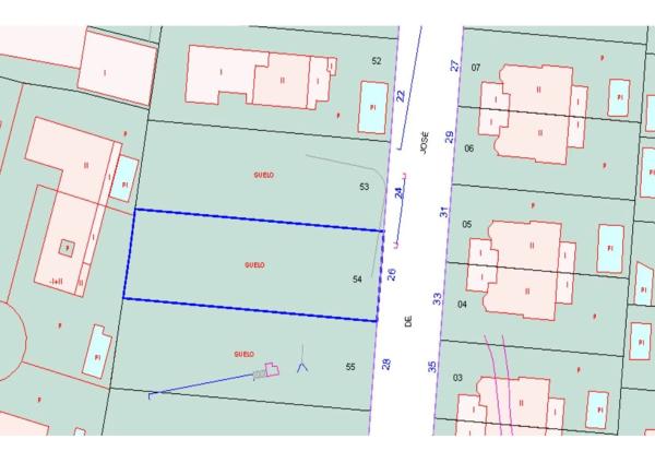 Terreno en calle de José Pedro Pérez-Llorca