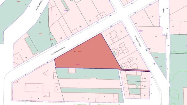 Terreno en calle Maximiliano Thous, 6