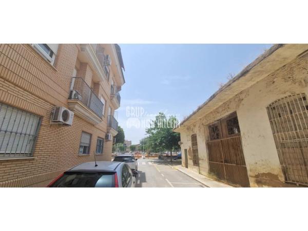 Terreno en calle del Sol