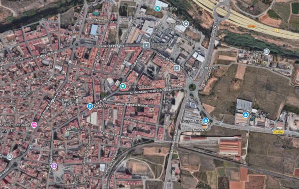 Terreno en plaza del Mestre Giner