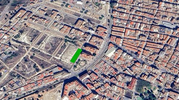 Terreno en calle Sibil·la Mercè