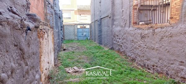 Terreno en calle Torrent