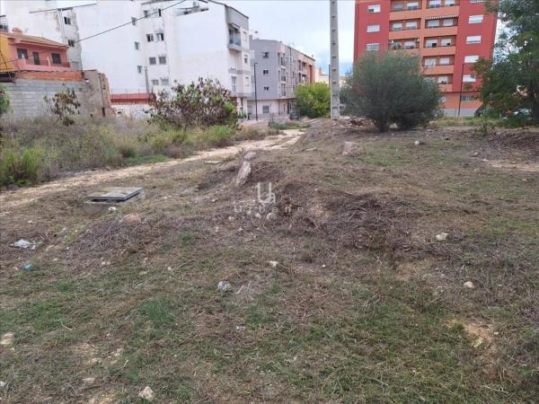 Terreno en calle Beniparrell