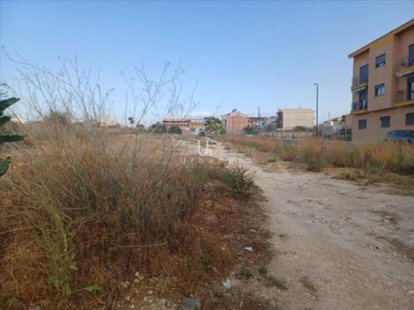 Terreno en calle Beniparrell