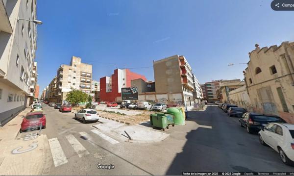 Terreno en calle de Isabel la Católica, 15