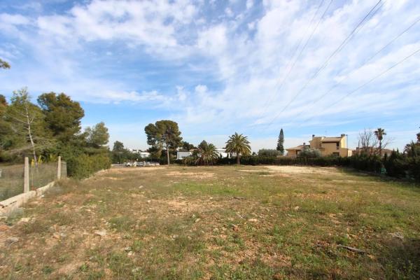 Terreno en plaza de la Hiedra