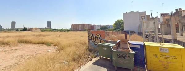 Terreno en calle del Doctor Ramón y Cajal, 1