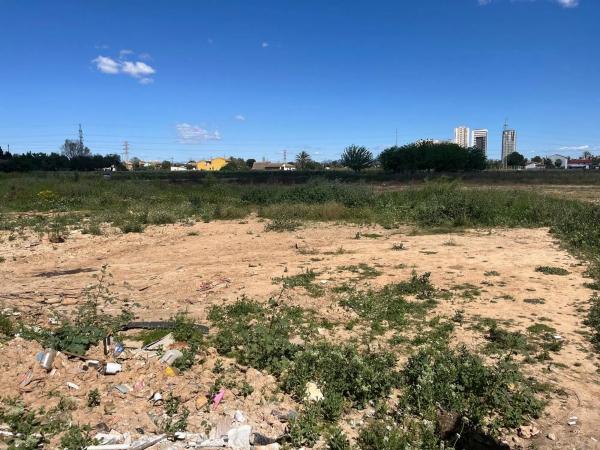 Terreno en calle del Doctor Ramón y Cajal, 1