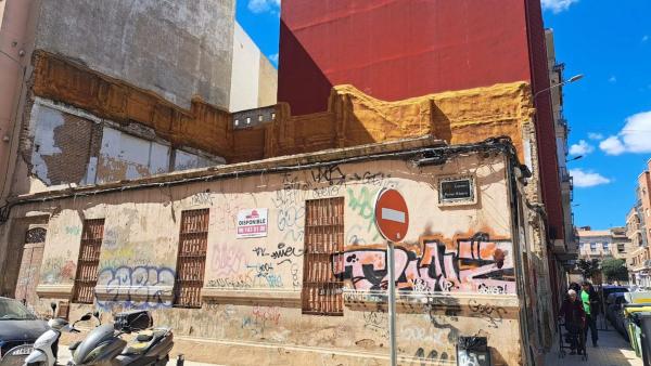 Terreno en calle Nou d'Octubre