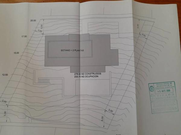 Terreno en calle Gayarre, 20