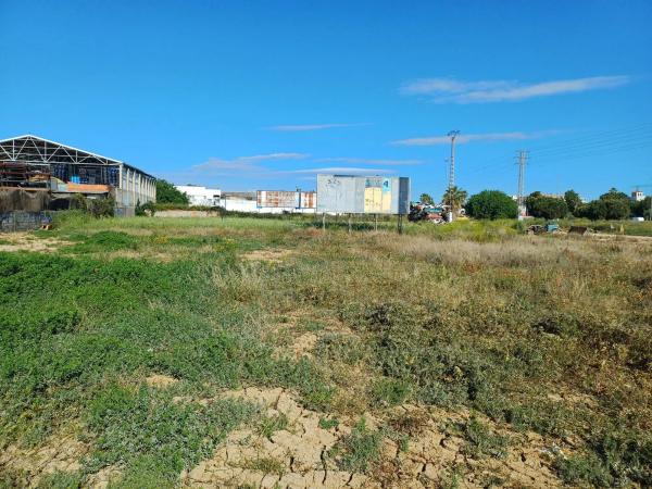 Terreno en calle Riu Albaida