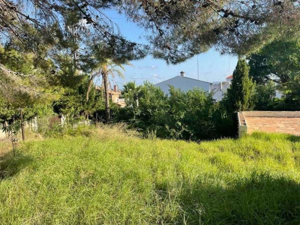 Terreno en calle de l'Almirall Cervera, 12