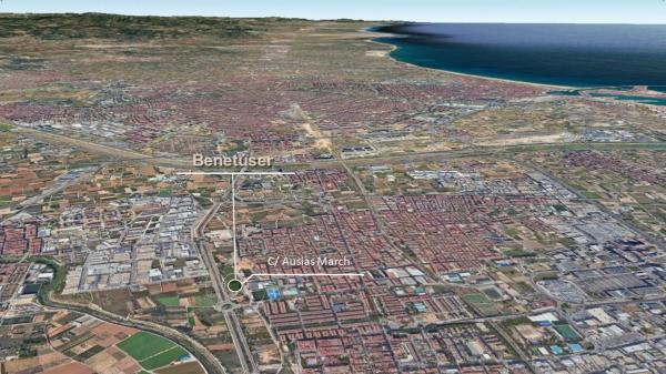 Terreno en calle Ausiàs March