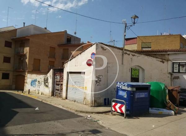 Terreno en calle del Pou