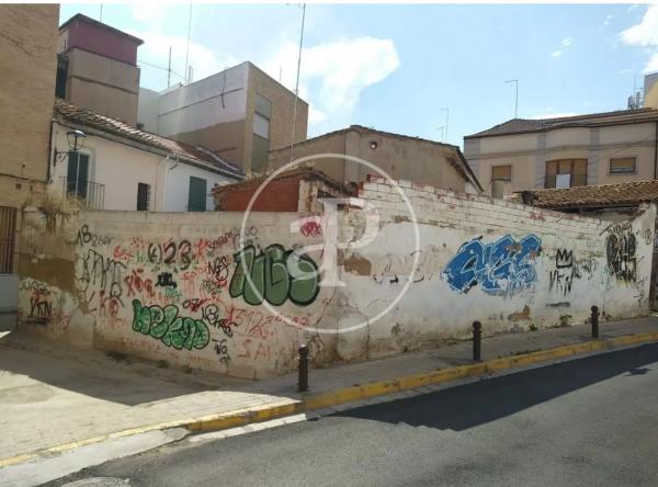 Terreno en calle del Pou