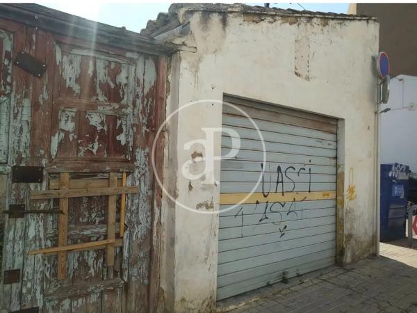 Terreno en calle del Pou