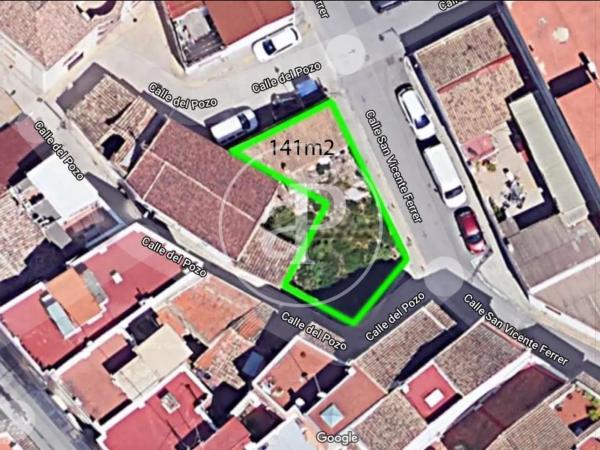 Terreno en calle del Pou