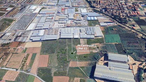Terreno en calle Carrascal
