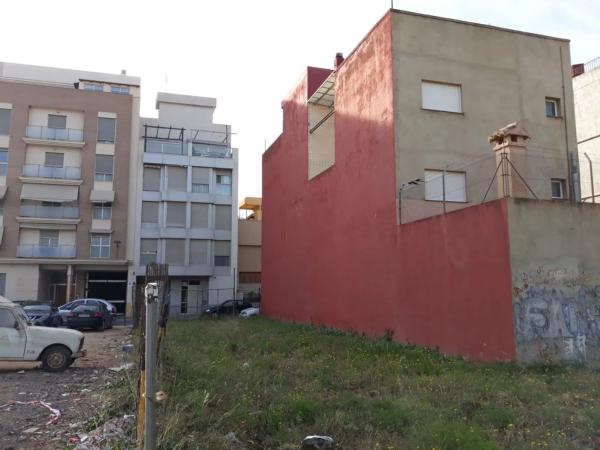 Terreno en calle de Mauro Guillem