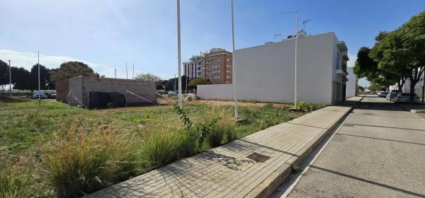 Terreno en calle Dolors Martínez Salvador
