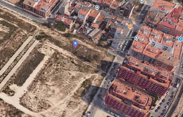 Terreno en calle Beniparrell, 1