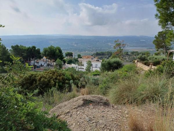 Terreno en Barrio Cumbres de Calicanto