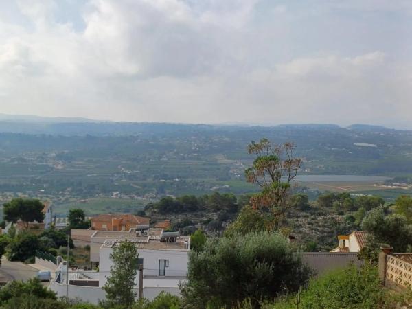 Terreno en Barrio Cumbres de Calicanto