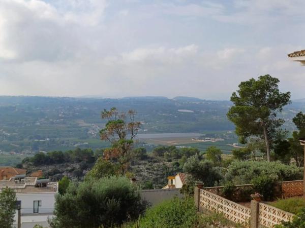 Terreno en Barrio Cumbres de Calicanto