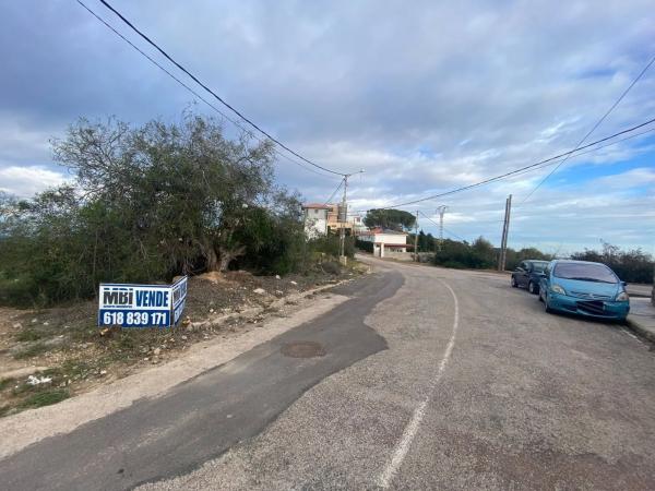 Terreno en calle Àngel Guimerà