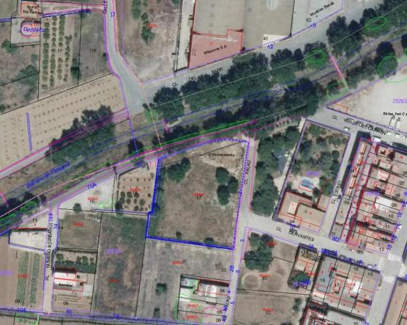 Terreno en calle Palau