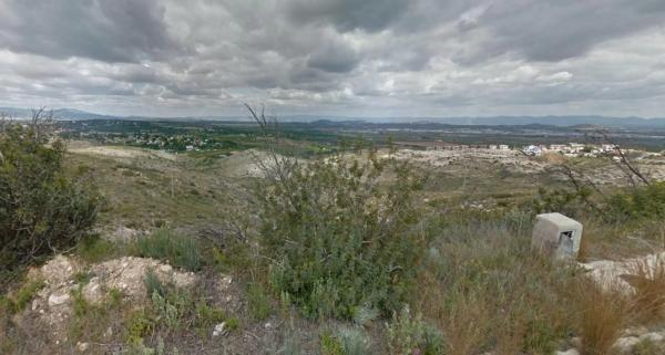 Terreno en calle Roger de Lauria