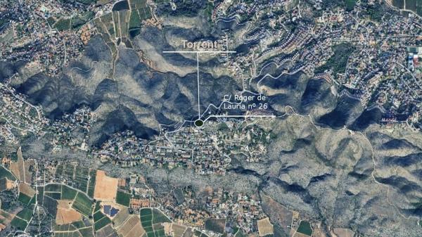 Terreno en calle Roger de Lauria