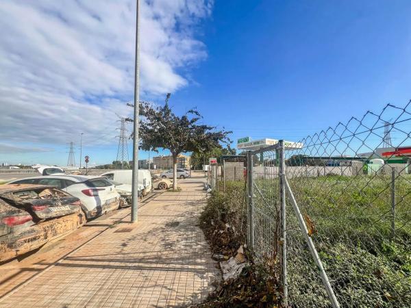 Terreno en calle Riu Xúquer, 54