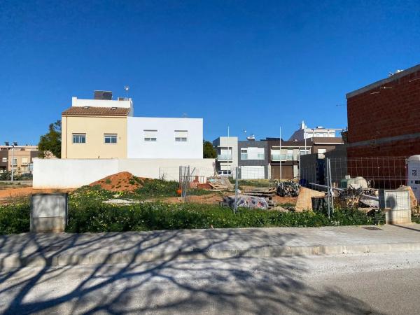 Terreno en calle de Vicenta Gomar Comare, 30