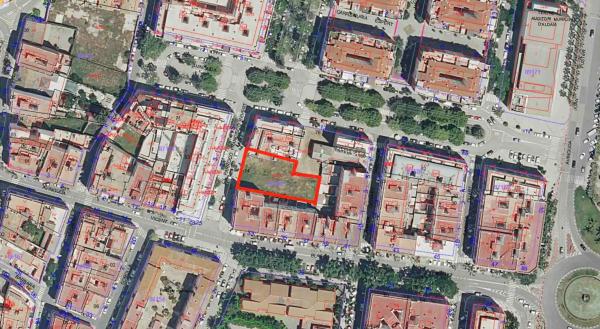 Terreno en calle Marque de Dos Aigües, 4