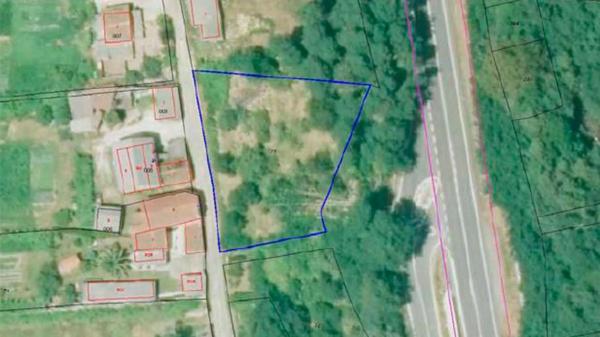 Terreno en N-525, 321