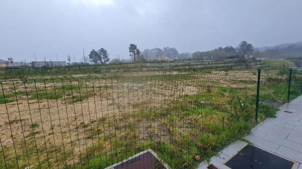 Terreno en avenida Vigo, 67