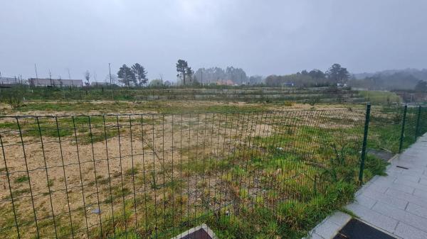 Terreno en avenida Vigo, 67