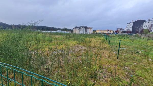 Terreno en avenida Vigo, 67