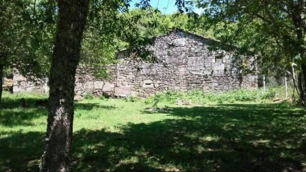 Terreno en Loureiro, 23