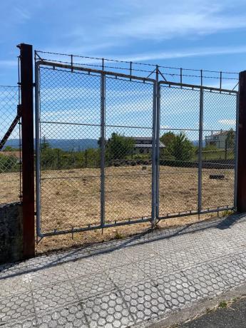 Terreno en avenida Vigo, 42