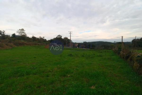 Terreno en Lugar Os Muros