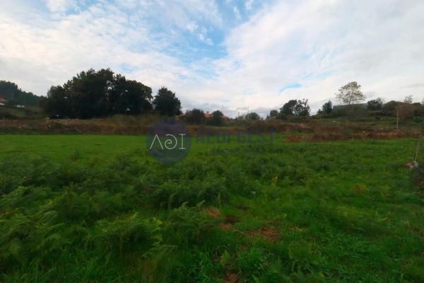 Terreno en Lugar Os Muros