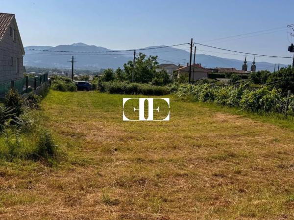 Terreno en Lugar a Tomada