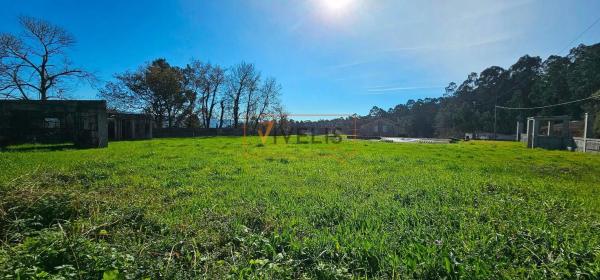 Terreno en calle Carballo