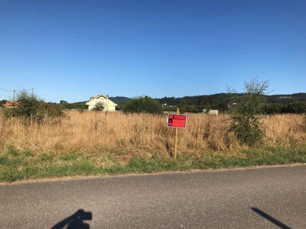 Terreno en travesía 1ª Pasadoiro s/n