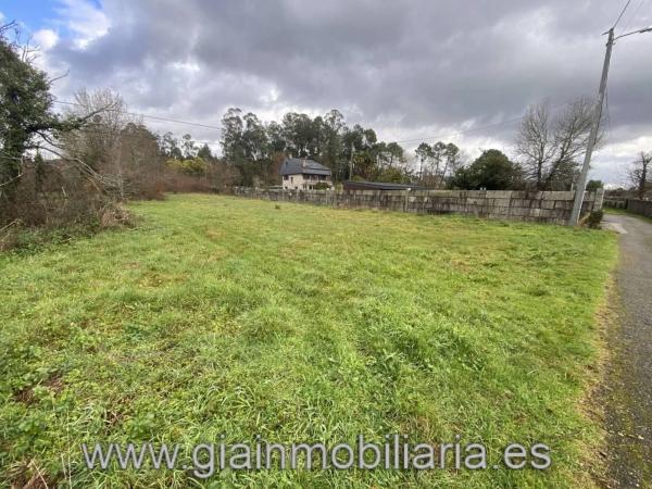Terreno en calle Baldranes