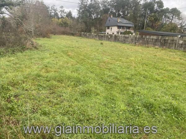 Terreno en calle Baldranes