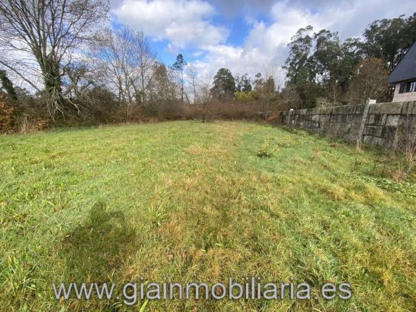 Terreno en calle Baldranes